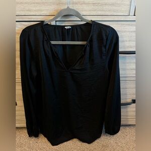 Women’s business dress shirt